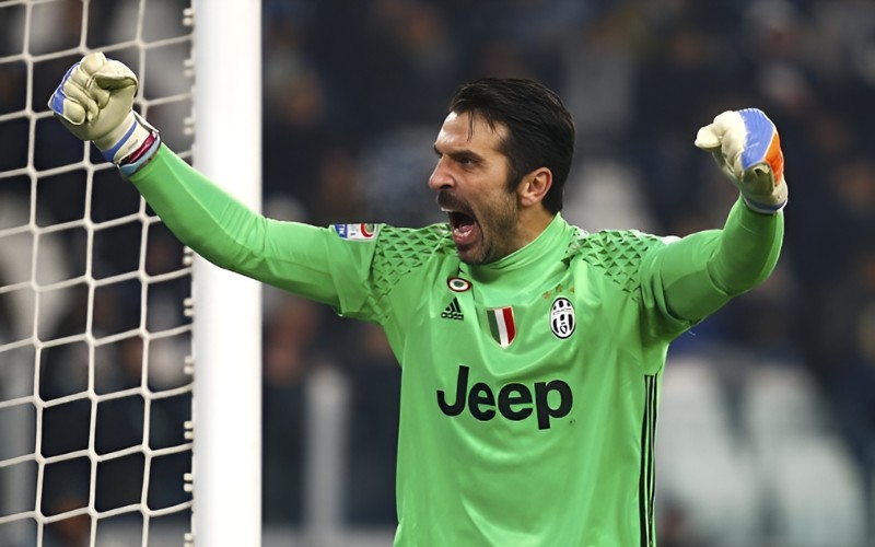 Thủ môn huyền thoại Gianluigi Buffon