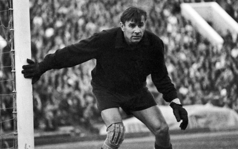 Lev Yashin - Thủ môn hàng đầu đến từ Liên Xô