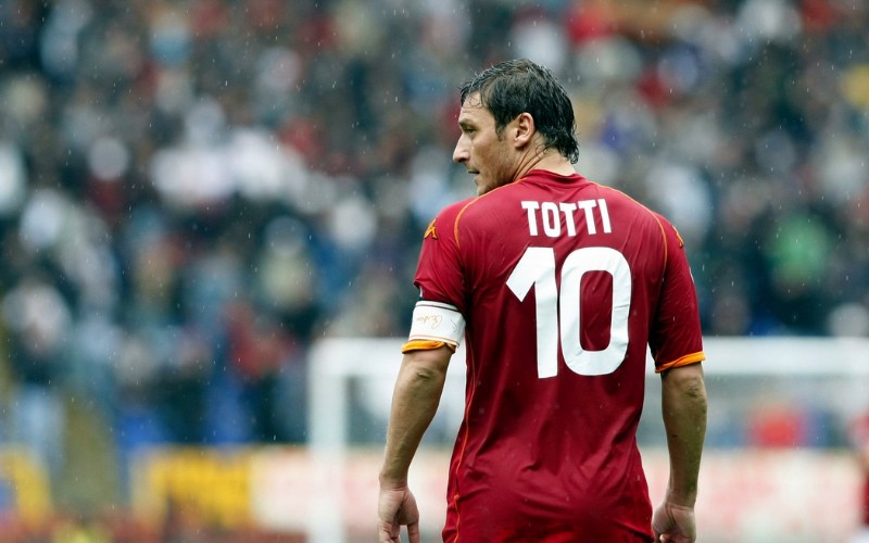 Francesco Totti là “chân sút” toàn năng của Italia