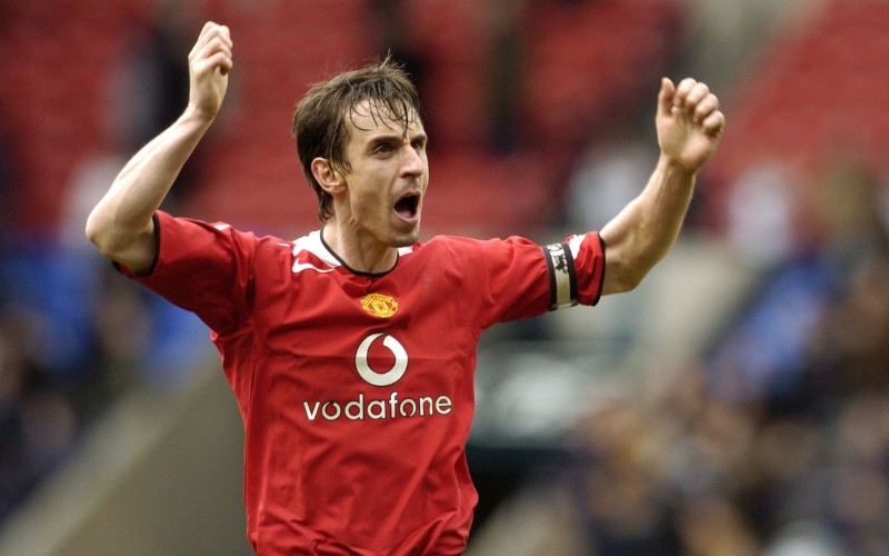 Gary Neville chia tay với đội bóng sân Old Trafford sau 400 trận đấu