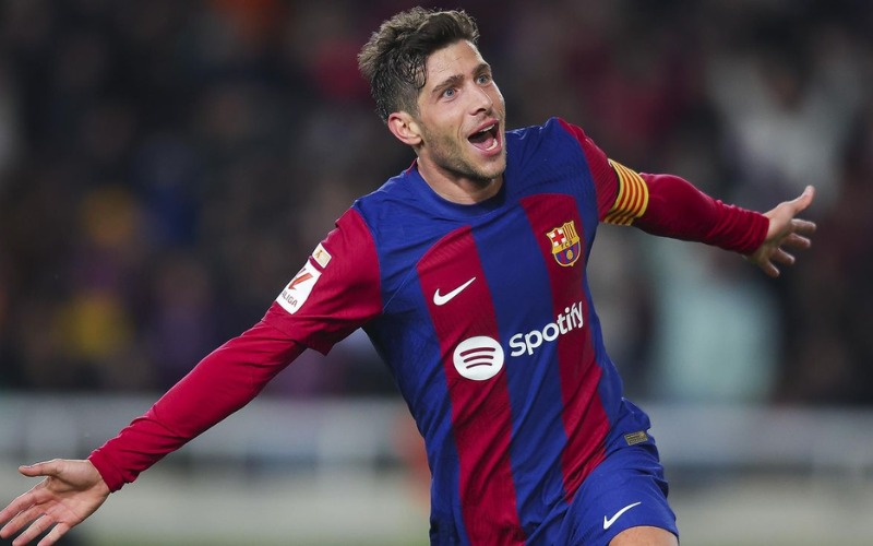 Sergi Roberto chính thức gia nhập Como