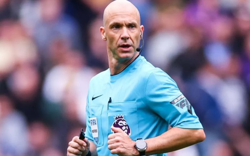 Trọng tài Anthony Taylor bắt chính trận derby nước Anh giữa MU và Liverpool