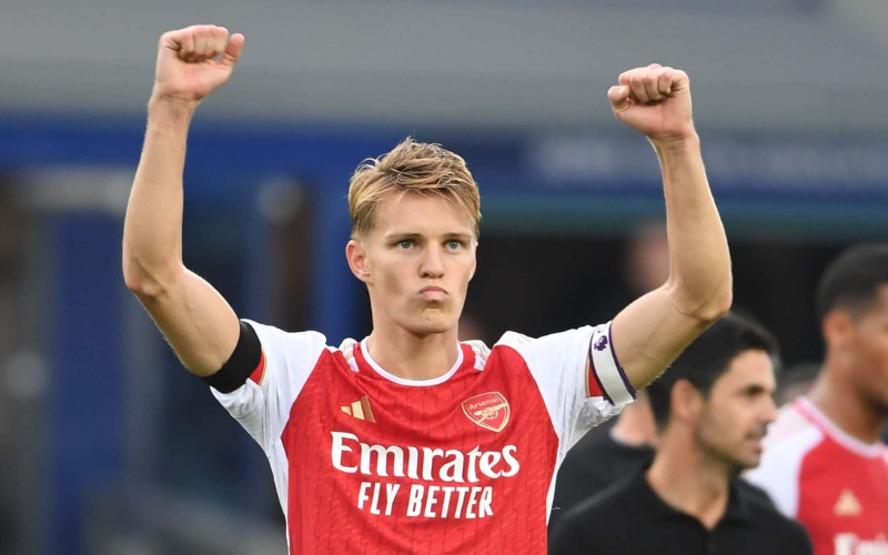 Chấn thương của Odegaard khiến Arsenal rơi vào khó khăn tại Premier League