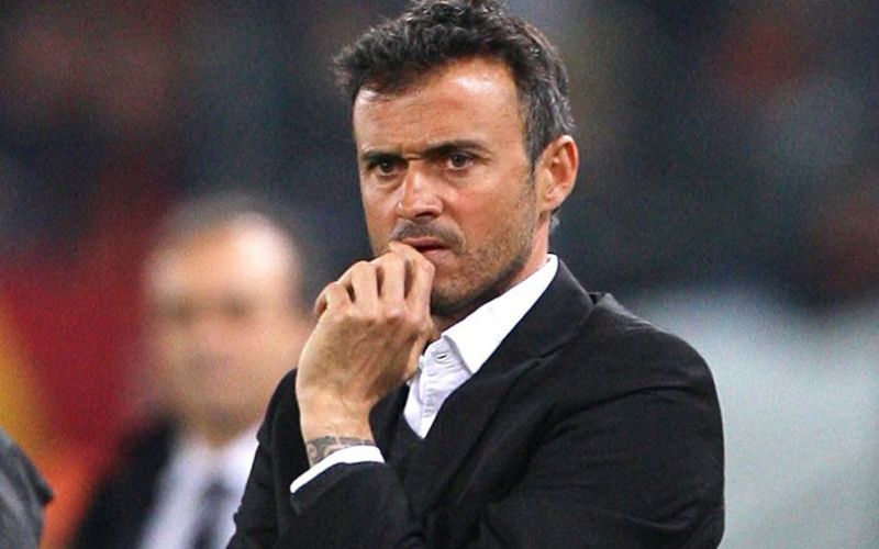 Luis Enrique so sánh Barcelona với Eibar