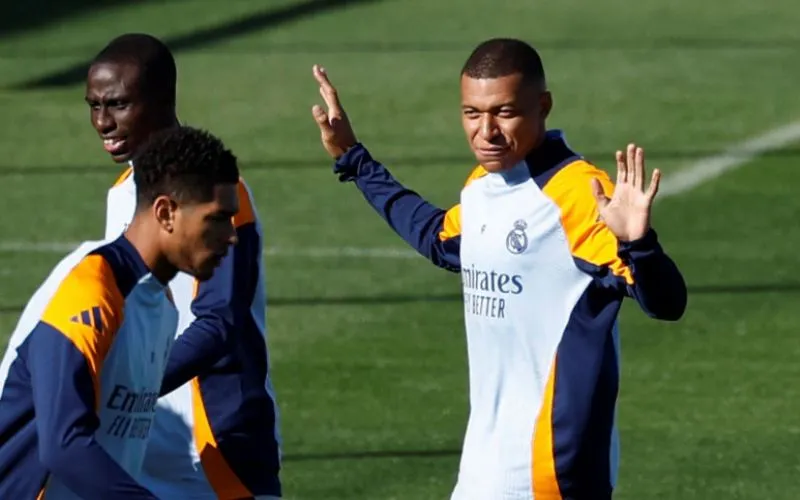 Ancelotti không yêu cầu Mbappe phòng ngự, mong chờ anh tỏa sáng trên hàng công