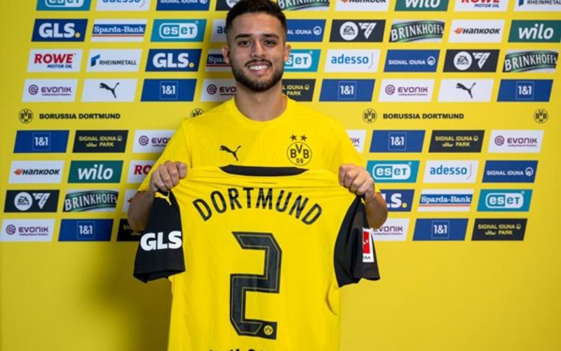 Dortmund Chính Thức Mua Đứt Yan Couto