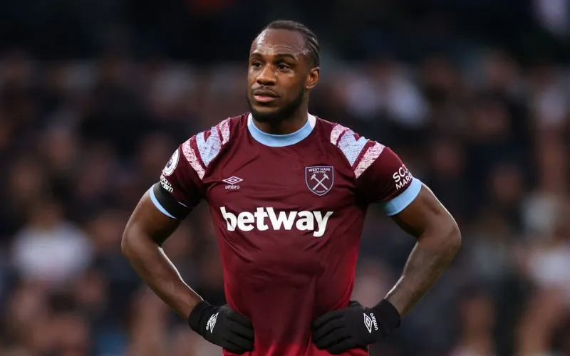 Michal Antonio được thiết kế áo đấu riêng biệt