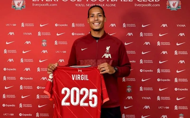 Van Dijk tiếp tục đàm phán gia hạn hợp đồng với Liverpool